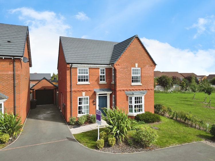 4 bedroom detached house