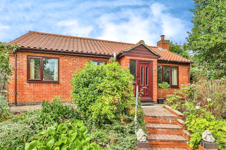 2 bedroom detached bungalow