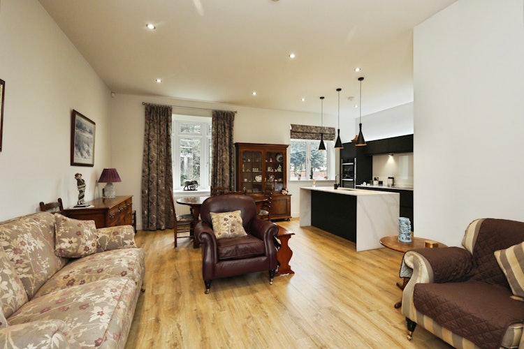 2 bedroom detached bungalow