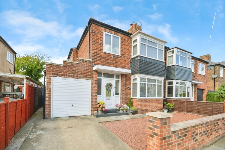 3 bedroom semi-detached house