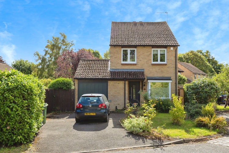 3 bedroom detached house