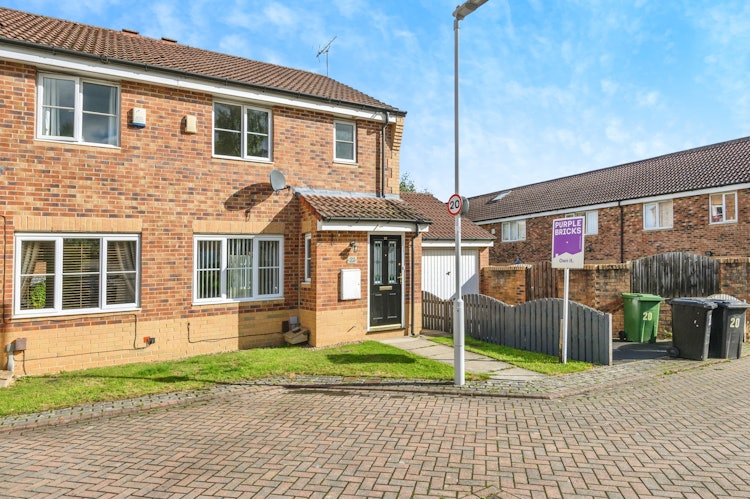 3 bedroom semi-detached house