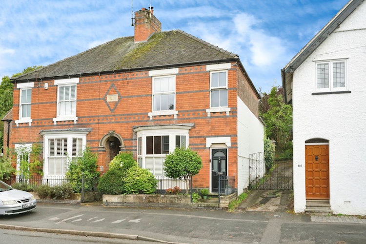3 bedroom semi-detached house