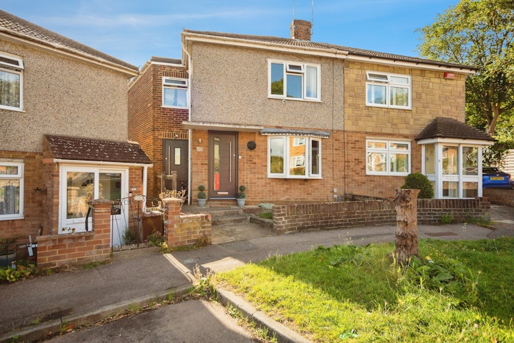3 bedroom semi-detached house
