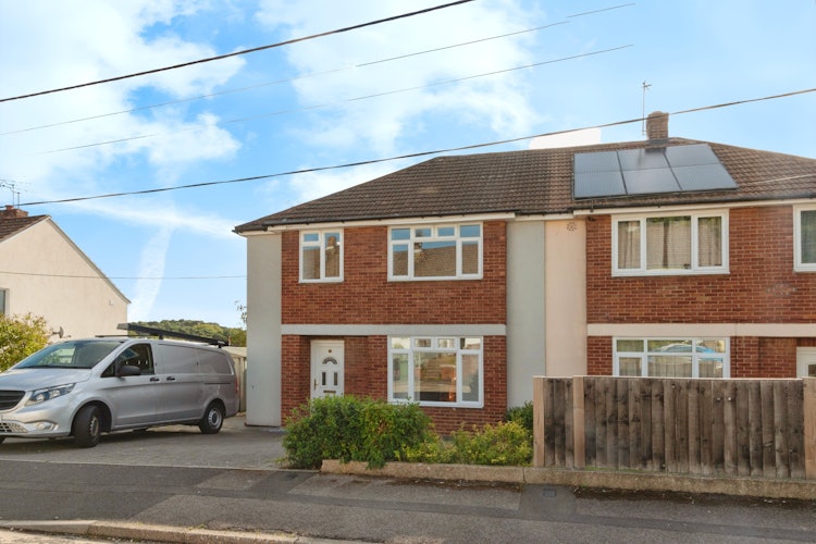 3 bedroom semi-detached house