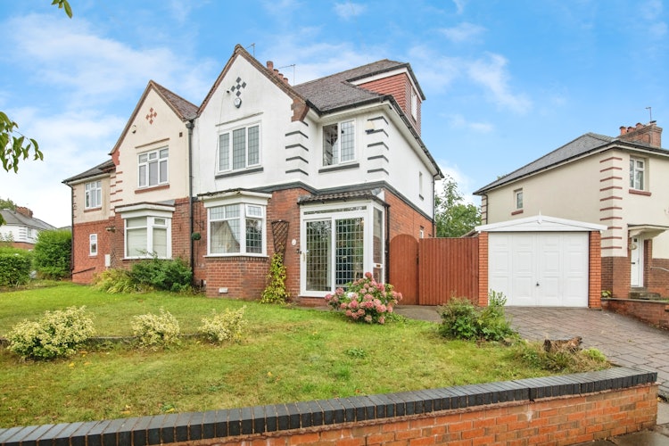 4 bedroom semi-detached house