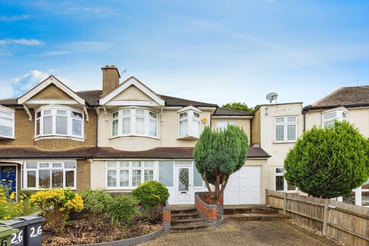 5 bedroom semi-detached house