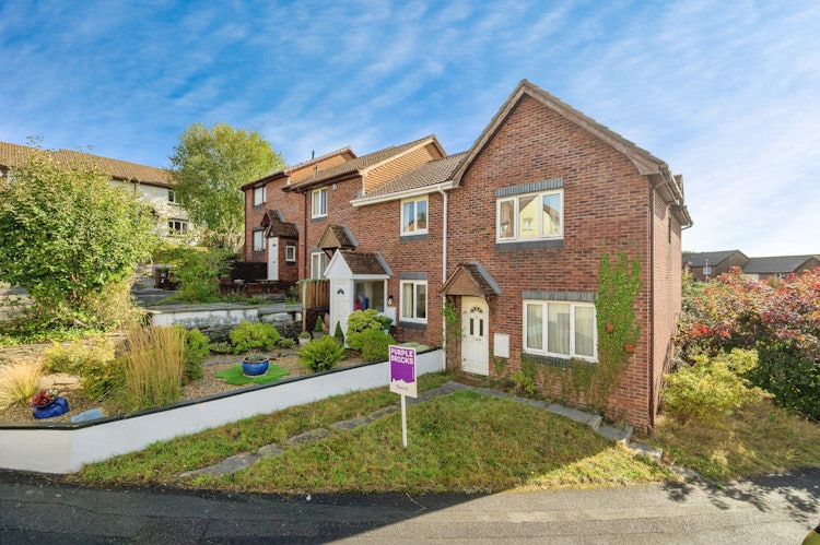 3 bedroom end of terrace house