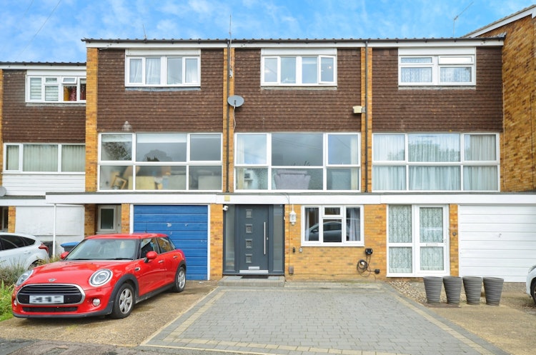 4 bedroom town house