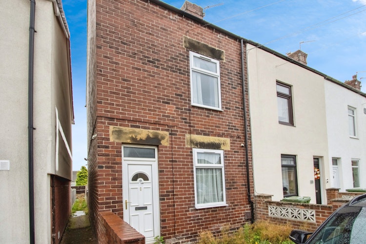 2 bedroom semi-detached house
