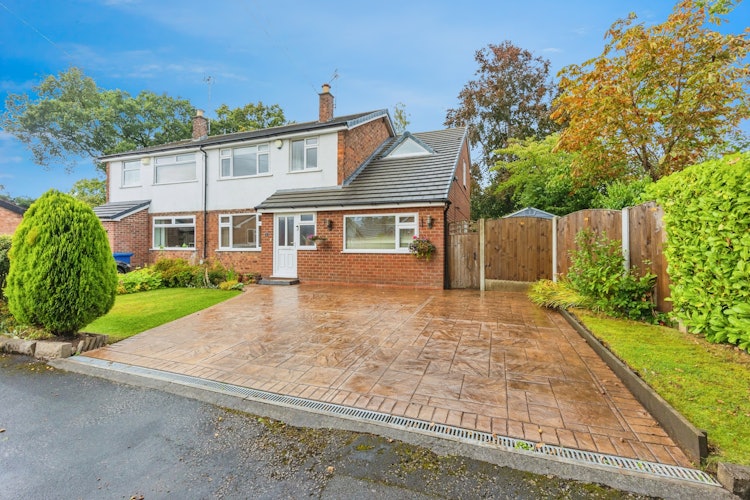 4 bedroom semi-detached house