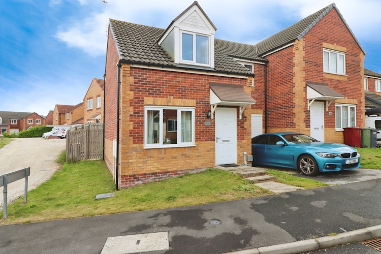 3 bedroom semi-detached house