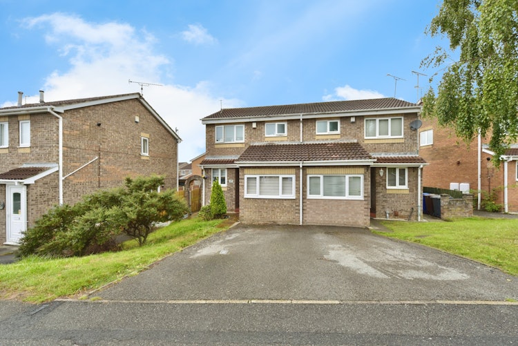 3 bedroom semi-detached house