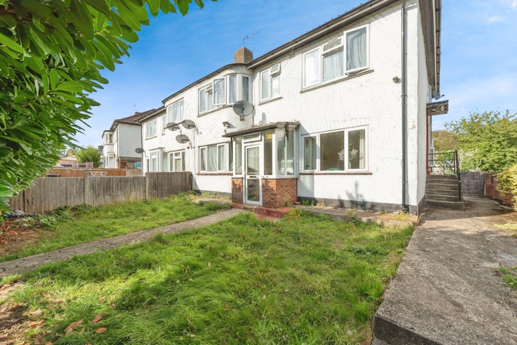2 bedroom flat