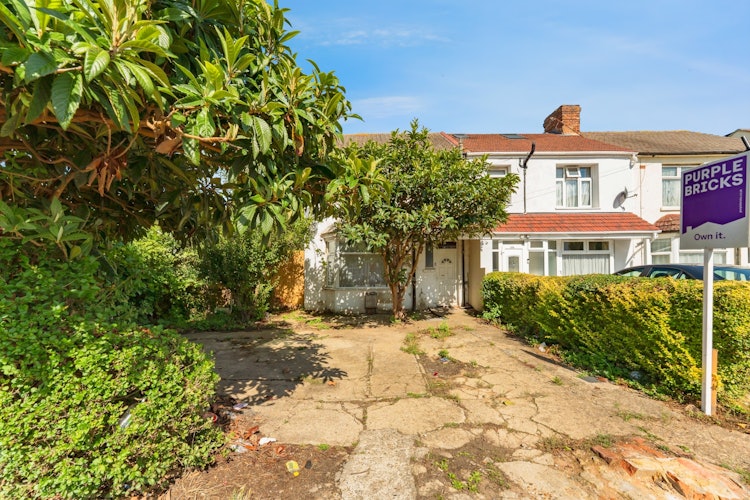 3 bedroom end of terrace house