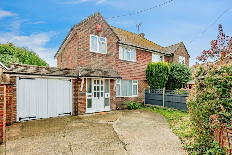 3 bedroom semi-detached house