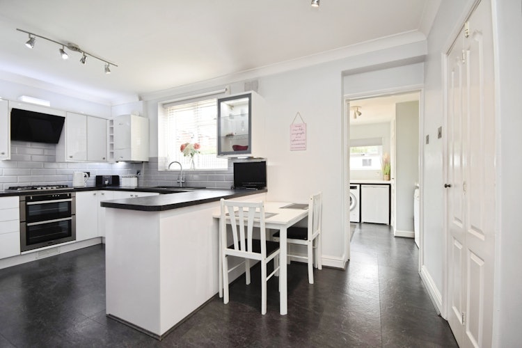 3 bedroom terraced house
