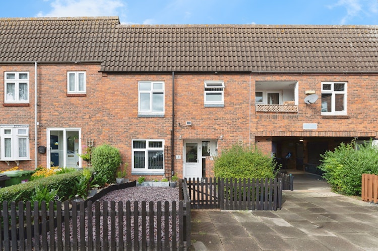 3 bedroom terraced house
