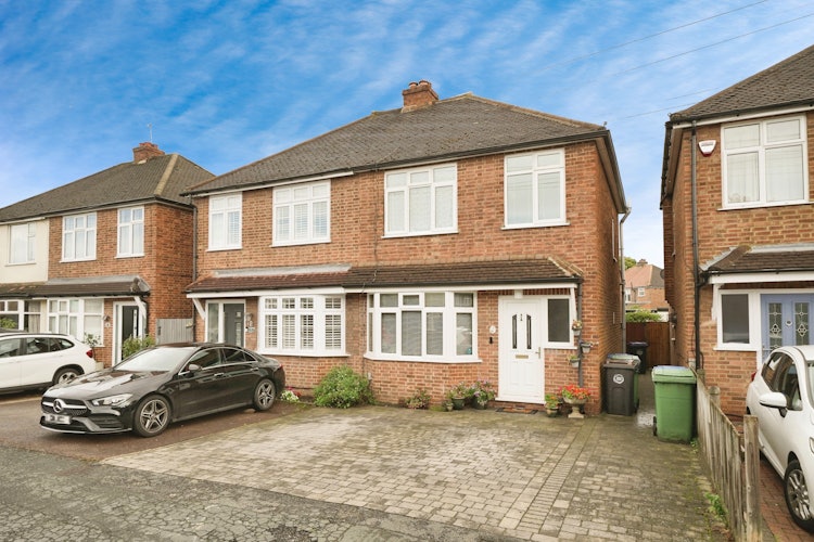 3 bedroom semi-detached house