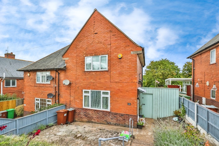 2 bedroom semi-detached house