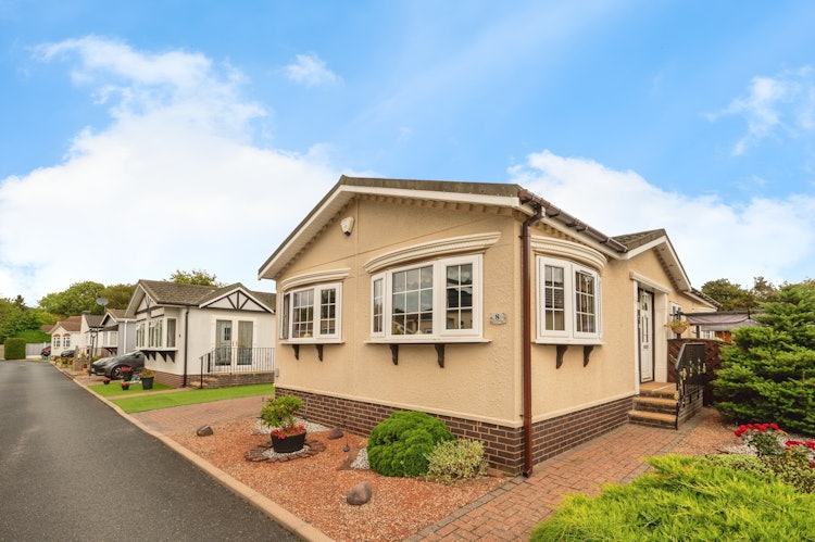 2 bedroom detached bungalow