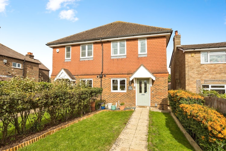 2 bedroom semi-detached house