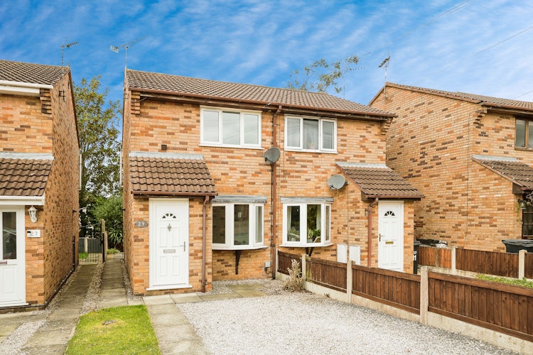 2 bedroom semi-detached house