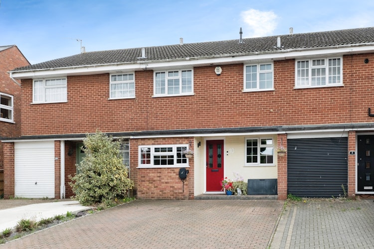 4 bedroom terraced house