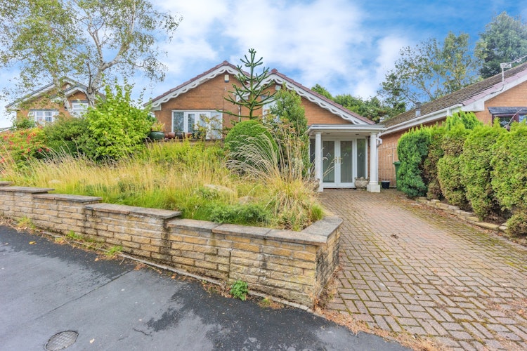 3 bedroom detached bungalow