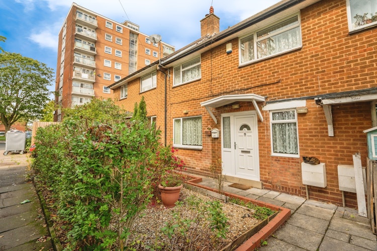 3 bedroom terraced house