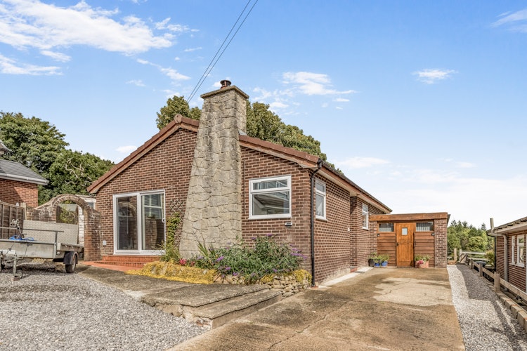 3 bedroom detached bungalow
