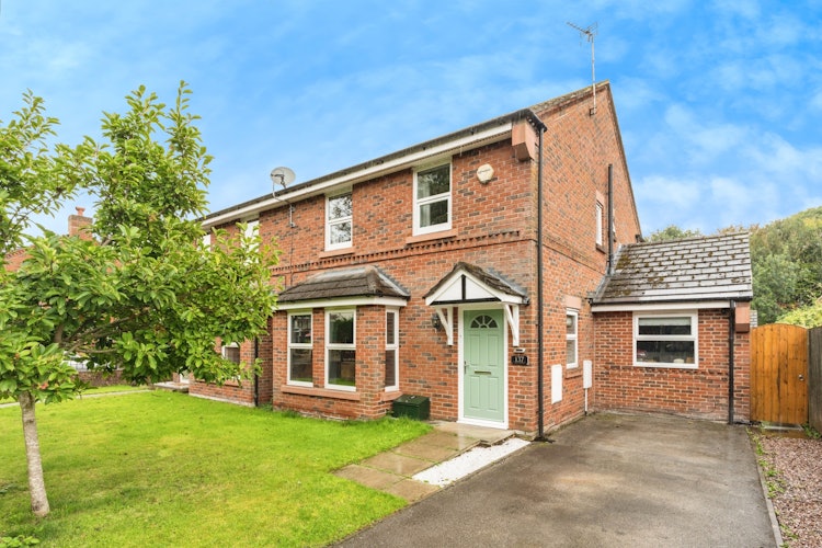 3 bedroom semi-detached house