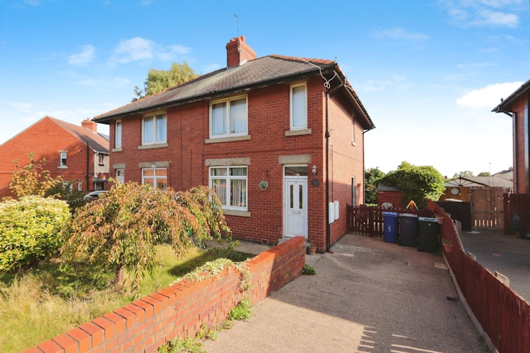 2 bedroom semi-detached house