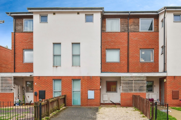 3 bedroom terraced house