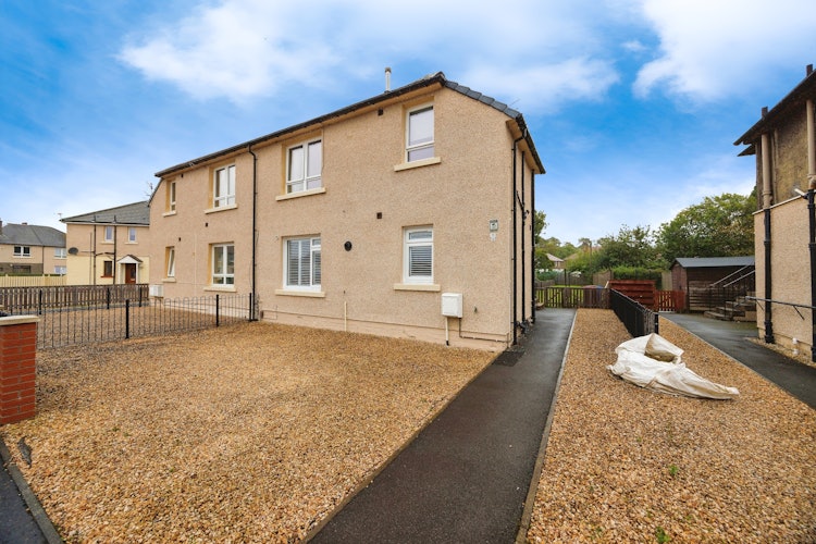 1 bedroom ground floor flat