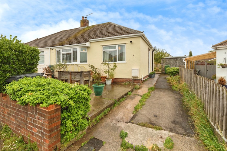 2 bedroom semi-detached bungalow