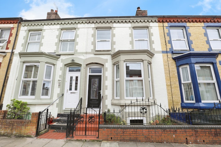 3 bedroom terraced house