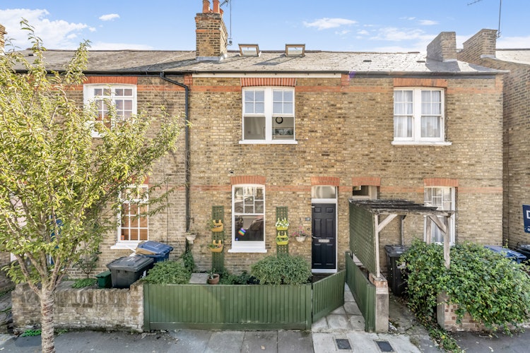3 bedroom terraced house