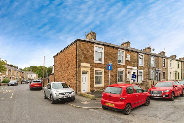2 bedroom terraced house