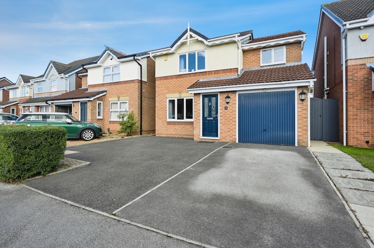 3 bedroom detached house