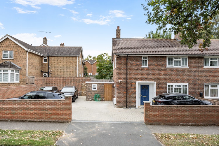 2 bedroom semi-detached house