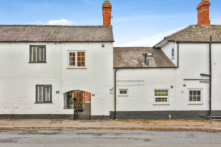 2 bedroom mews house