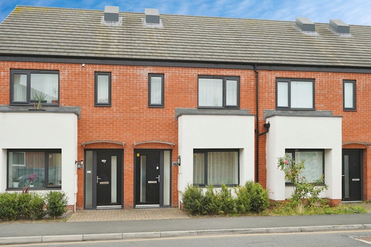 2 bedroom terraced house