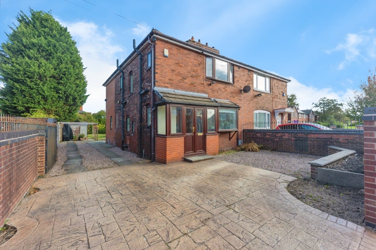 3 bedroom semi-detached house