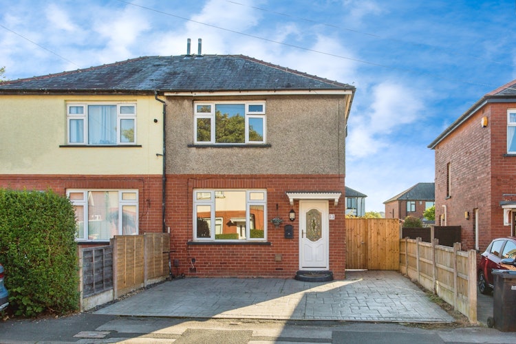 2 bedroom semi-detached house