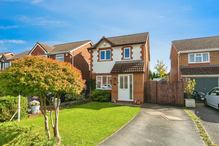 3 bedroom detached house