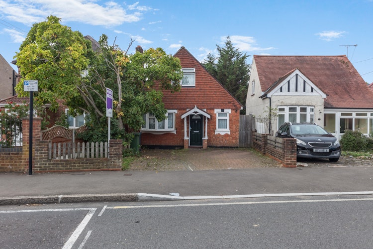 3 bedroom detached house