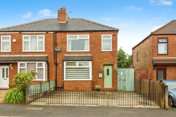 3 bedroom semi-detached house