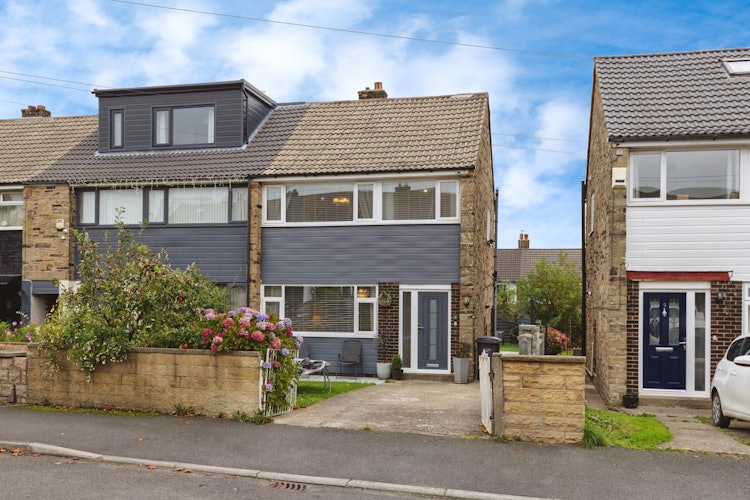3 bedroom end of terrace house