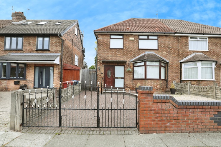 3 bedroom semi-detached house